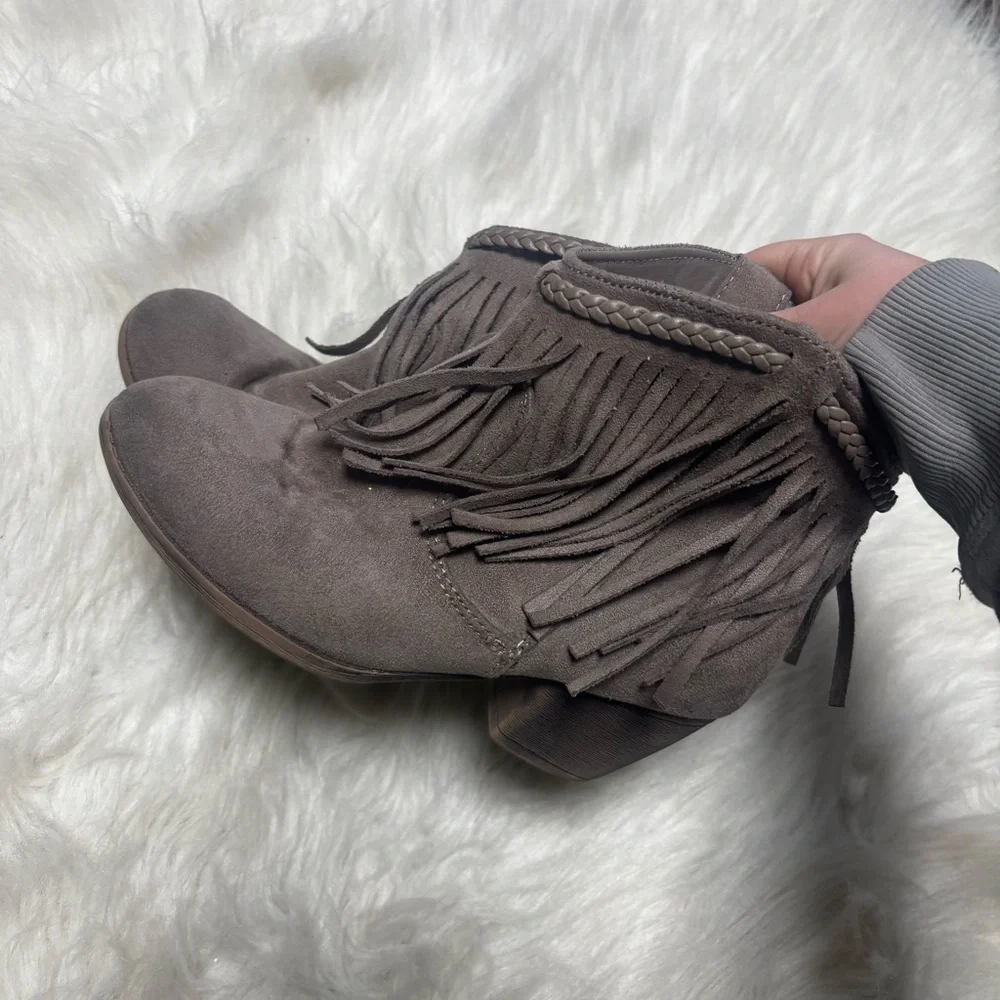 Rock and Candy Faux Leather Taupe Fringe Cowgirl Western Bootie size 4 Youth